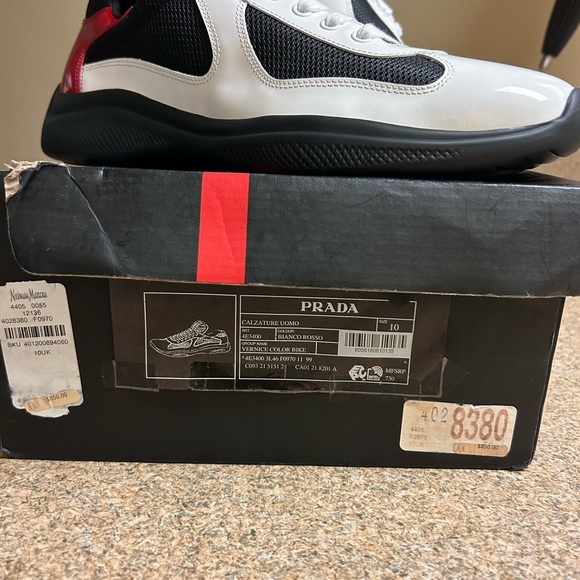 Parada size 10 brand new with box and bag, no damage . 500$ - Picture 3 of 5